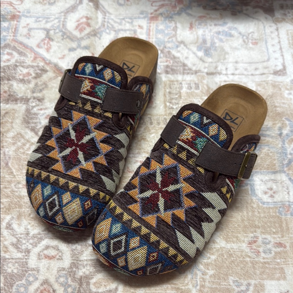 Dirty Laundry Clogs